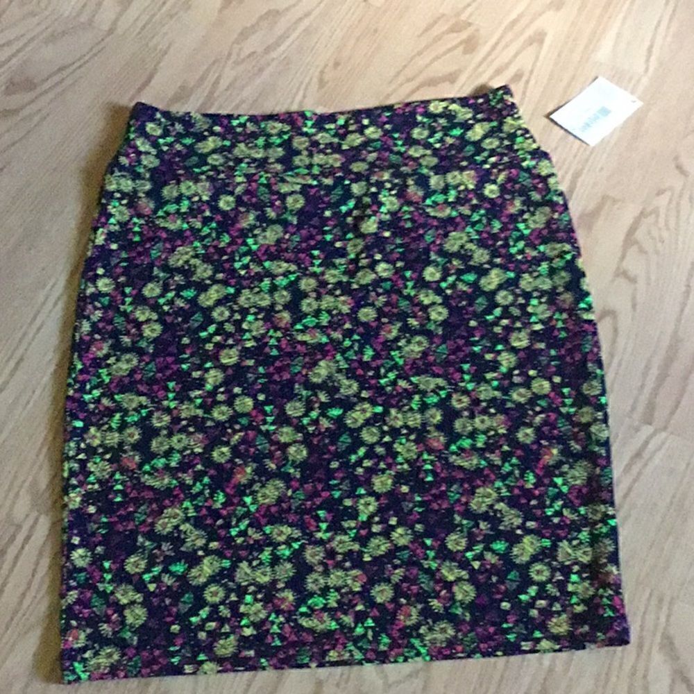 NWT LULAROE CASSIE skirt in size 2XL
